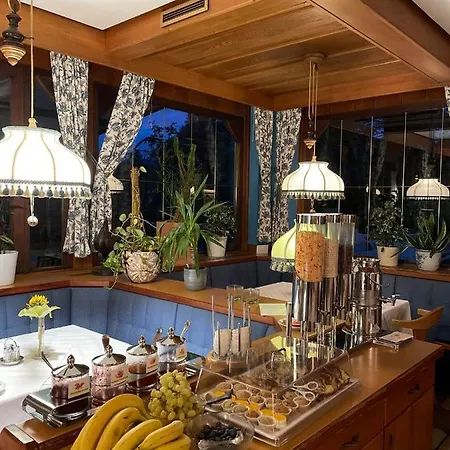 Restaurant - Haeuserl Im Wald 格拉茨