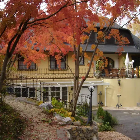 酒店 Restaurant - Haeuserl Im Wald