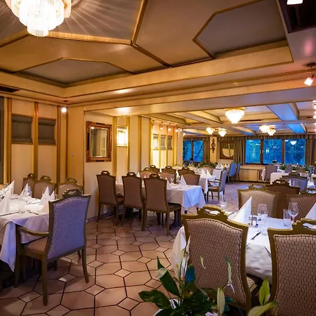 酒店 Restaurant - Haeuserl Im Wald