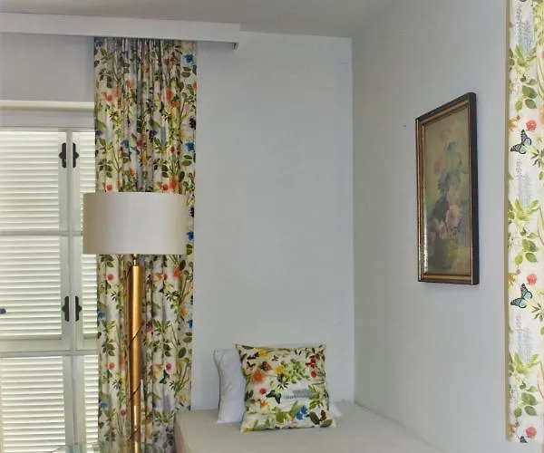 Szálloda Restaurant - Haeuserl Im Wald